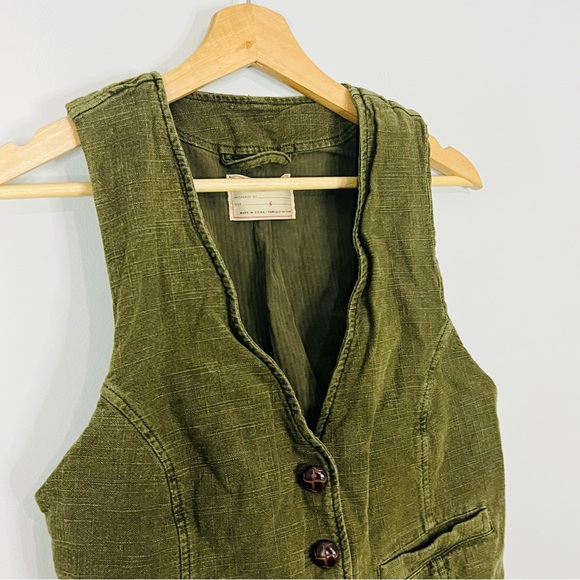 Free People We The Free Green Vest button front size small - Picture 5 of 9